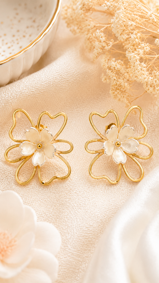 Bloom Outline Stud Earring